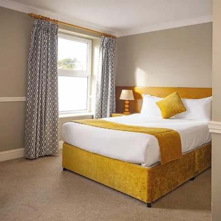 Benners 3* Tralee