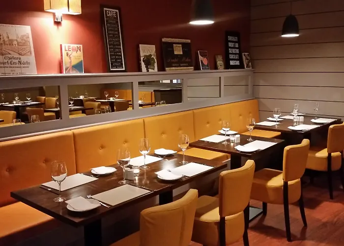 特拉利贝纳斯酒店