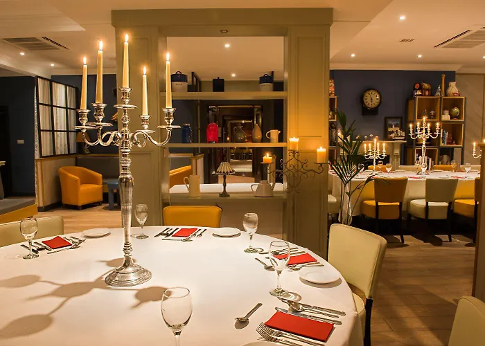 特拉利贝纳斯酒店 3* 特拉利