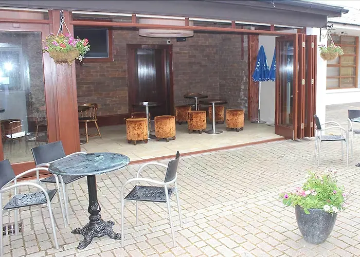 特拉利贝纳斯酒店 特拉利