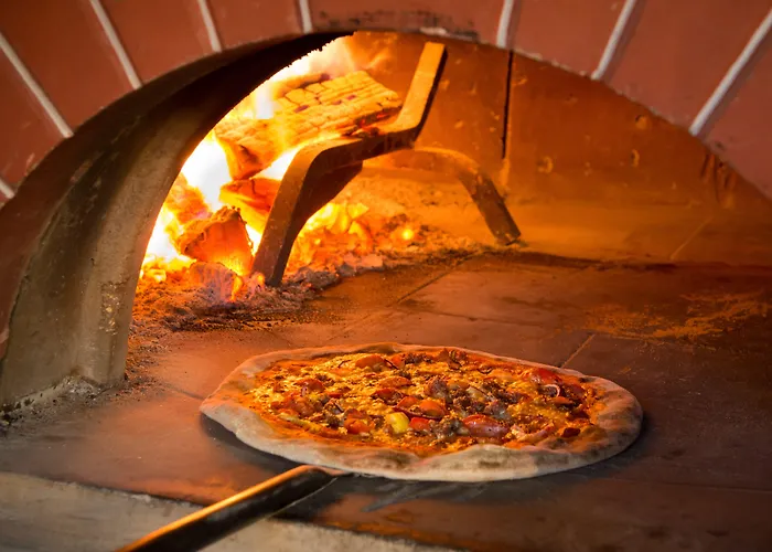 特拉利贝纳斯酒店 酒店 特拉利