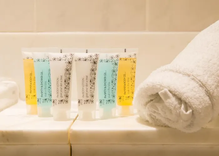 酒店 特拉利贝纳斯酒店 3*